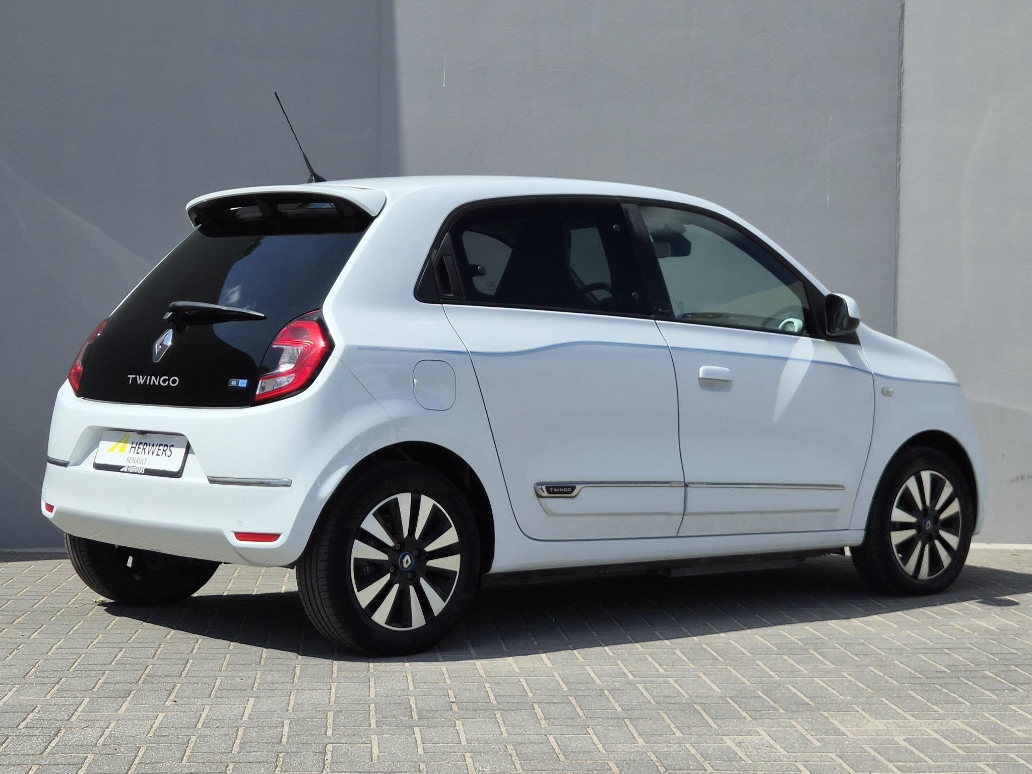 Renault Twingo Z.E. R80 Intens / SOH 94% / Dealer onderhoude, Automaat, Gebruikt, 22 kWh, Leder en Stof