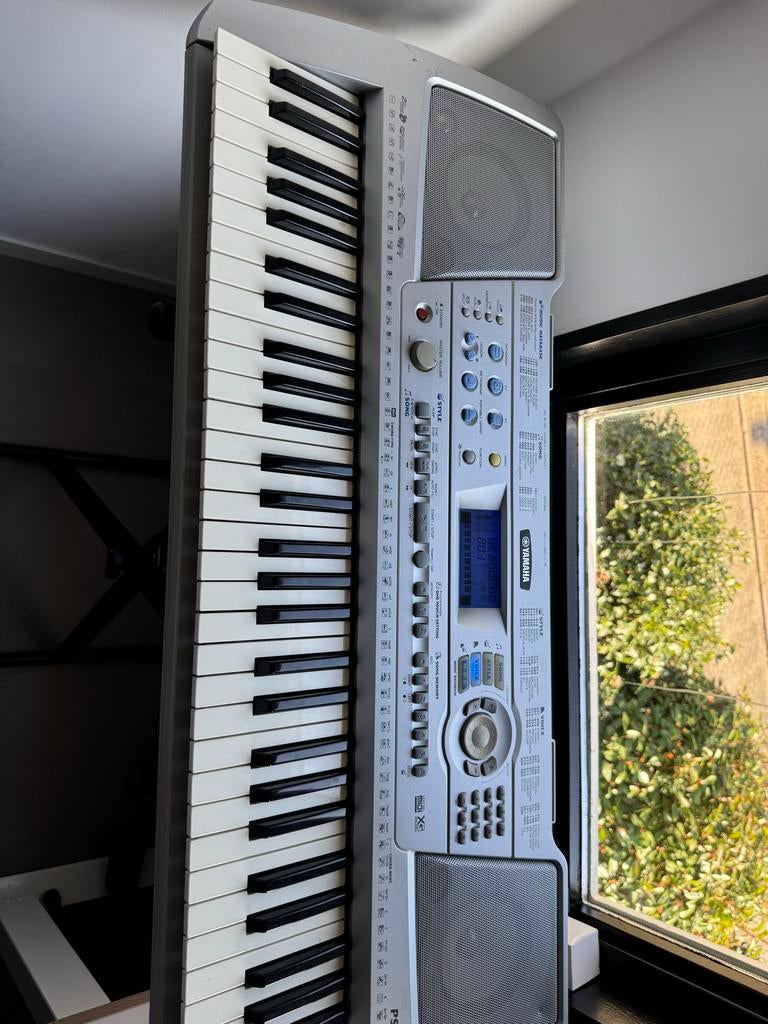 Yamaha PSR-290 keyboard met standaard en adapter, Ophalen, Yamaha, Met standaard, 61 toetsen