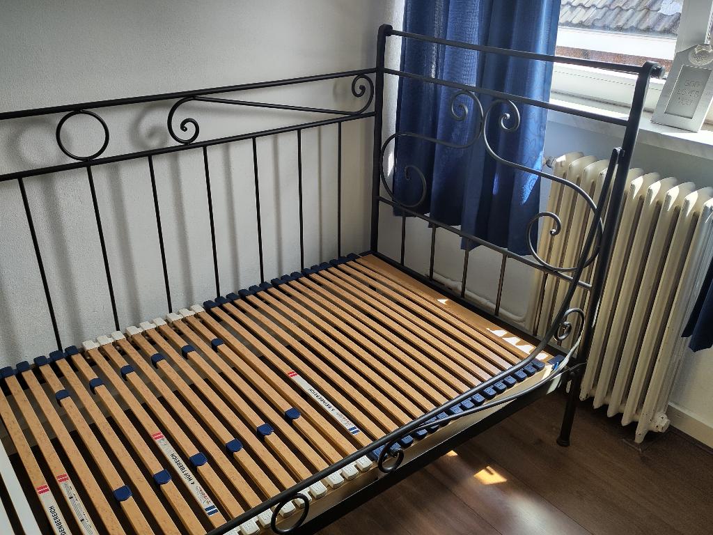 Een persoons ledikant, Huis en Inrichting, Slaapkamer | Bedden, Ophalen, Gebruikt, 90 cm, Eenpersoons