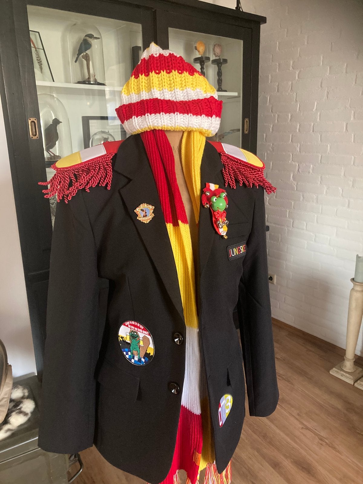 Oeteldonk carnaval blazer, Ophalen of Verzenden, Zo goed als nieuw, Maat 46 (S) of kleiner, Zwart