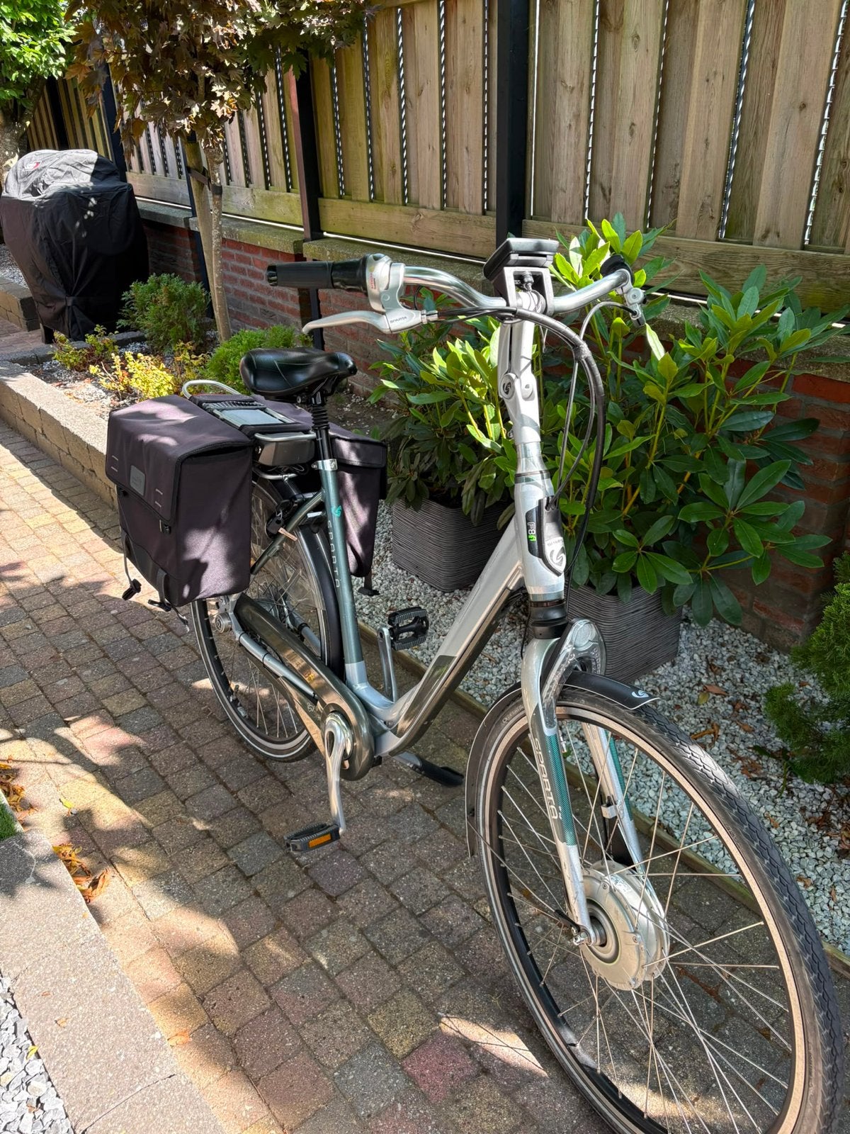 Sparta ION E-bike met fietstassen, Fietsen en Brommers, Elektrische fietsen, Ophalen, Sparta, Gebruikt, 55 tot 59 cm