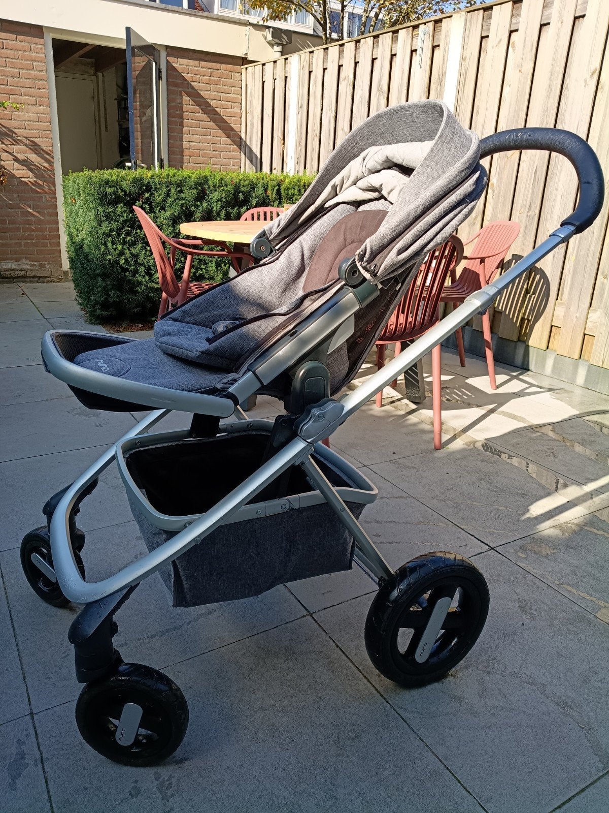 Nuna kinderwagen met wieg en stoel, Gebruikt, Combiwagen, Met reiswieg, Ophalen