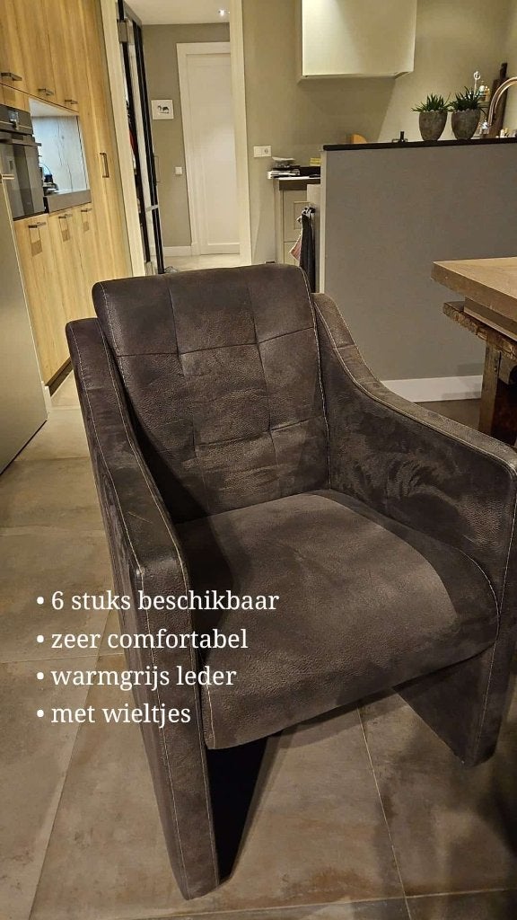 Eetkamerstoel, Huis en Inrichting, Stoelen, Ophalen, Gebruikt, Alle woonstijlen, Grijs