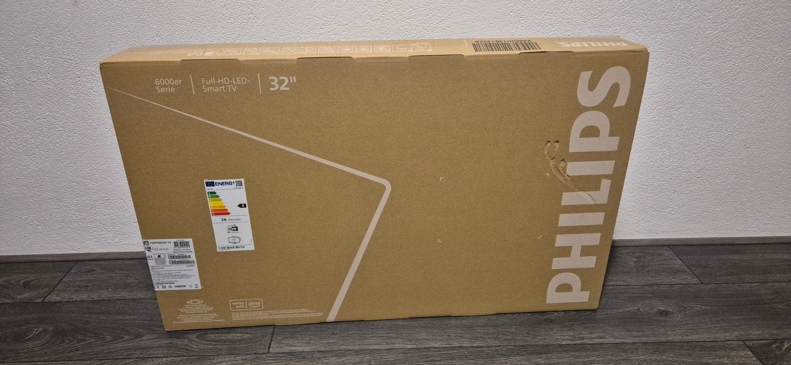 ONGEOPEND/GESEALDE DOOS 32 INCH PHILIPS FULL HD LED SMART TV, Ophalen, Philips, LED, 50 Hz