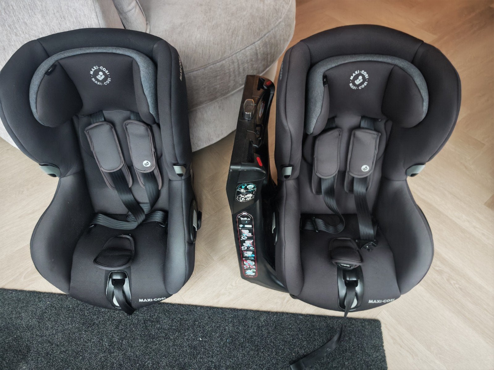 Maxi-Cosi Axiss autostoel - 2 stuks, Ophalen, 9 t/m 18 kg, Maxi-Cosi, Gebruikt