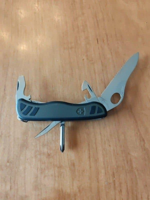 Victorinox ONE-HAND - 0.8461.MWCH - Nieuw !, Ophalen of Verzenden, Nieuw