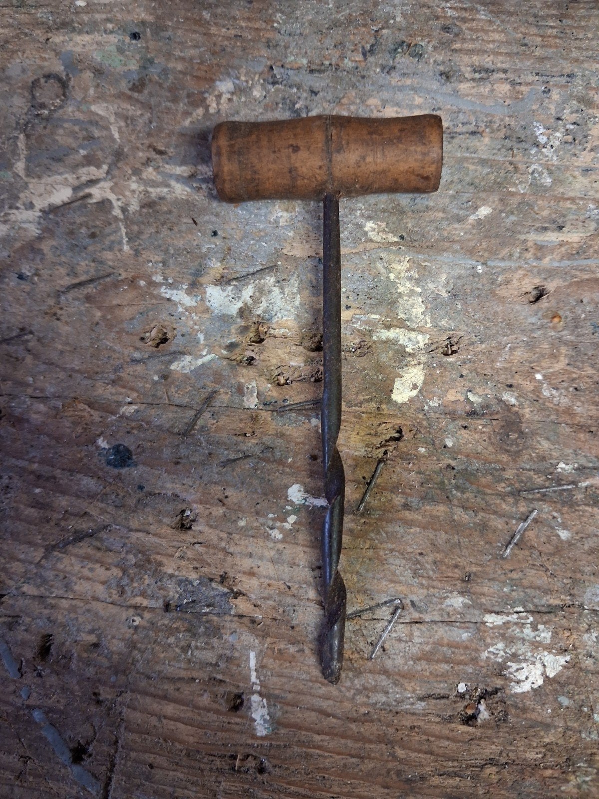 Antieke handboor met houten handvat, Ophalen of Verzenden