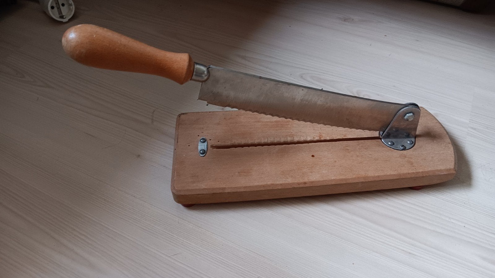 Vintage  franse broodsnijmachine - Houten broodsnijder, Gebruikt, Hout, Ophalen of Verzenden, Snijmachine