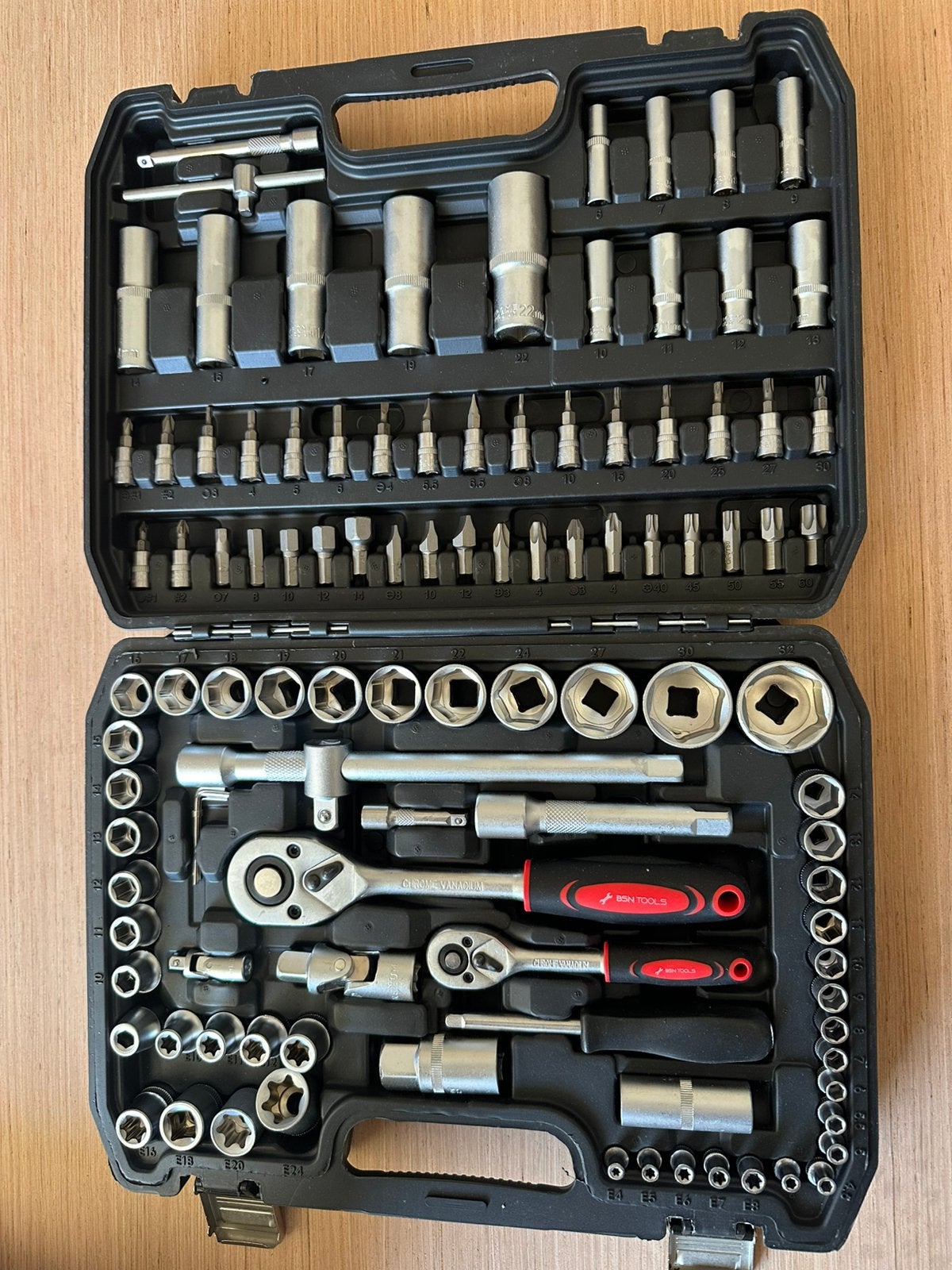 BSN TOOLS 108-delige 1/4" & 1/2" doppenset RS-GCX-TS108, Doe-het-zelf en Verbouw, Gereedschap | Handgereedschap, Ophalen of Verzenden