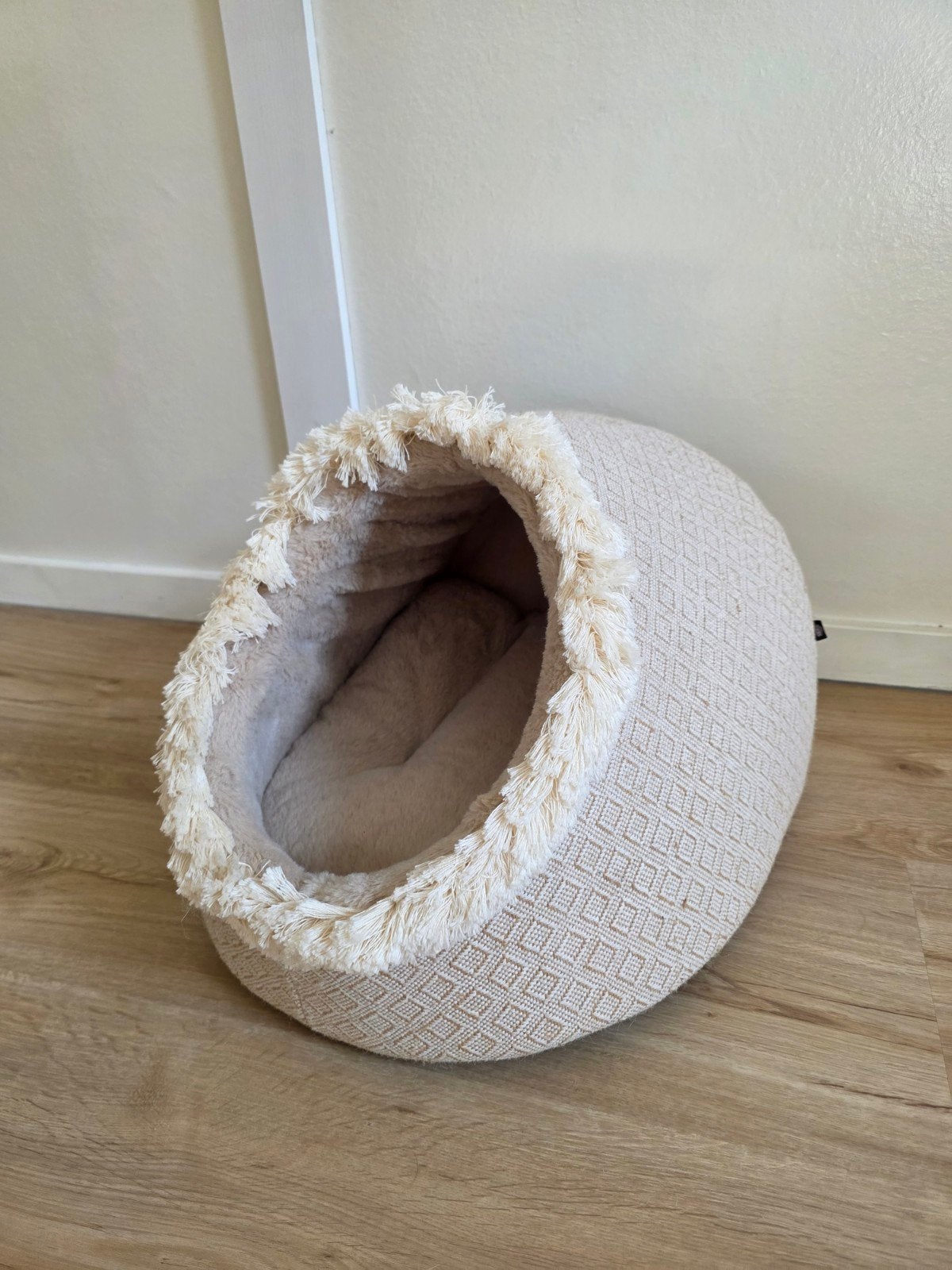 Kattenmand Iglo 35x41x26 beige, Dieren en Toebehoren, Ophalen of Verzenden, Zo goed als nieuw