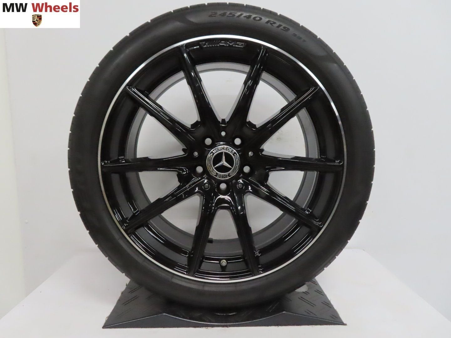 Originele Mercedes AMG 19 inch velgen E W213 met zomerbanden, 19 inch, -, -, Banden en Velgen