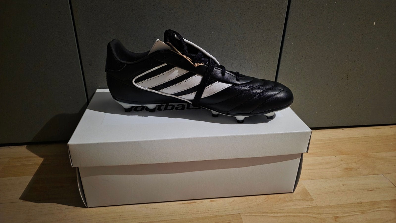 Nieuwe Adidas Copa Gloro 2 Gras Voetbalschoenen (IG8740), Maat XL, Schoenen, Nieuw, Ophalen of Verzenden