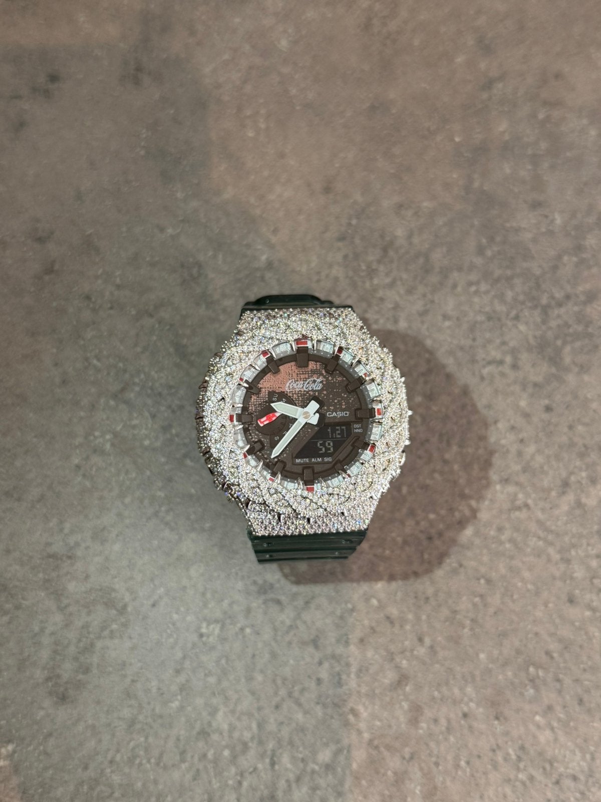G-Shock GA-2100 x Coca Cola Moissanite iced out horloge, Zwart, Ophalen of Verzenden, Zo goed als nieuw, Waterdicht