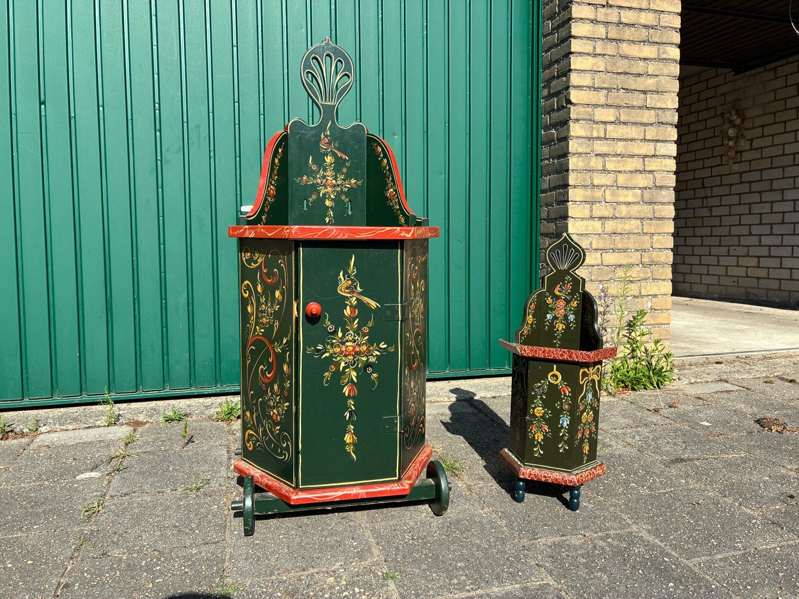 Hindelooper kinderstoeltjes, Ophalen