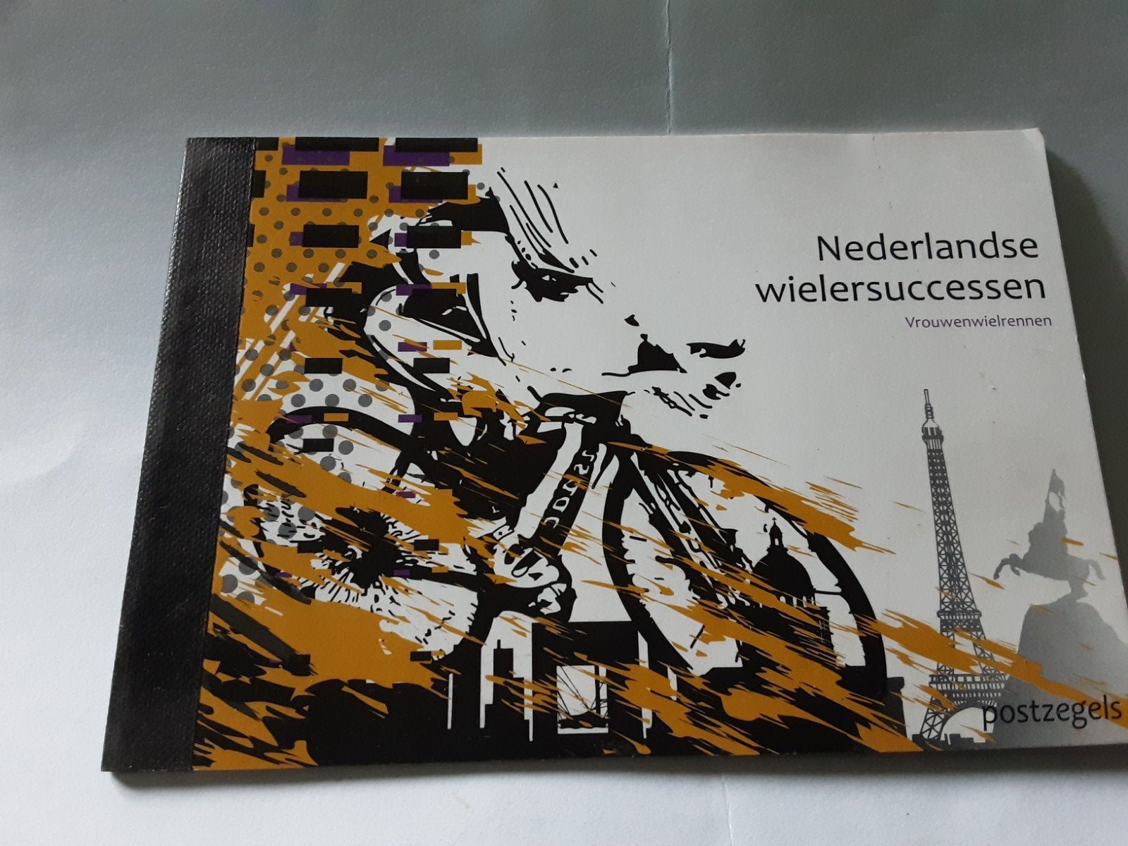 Postzegelboekje Nederlands wielersuccessen Vrouwenwielrennen, Ophalen of Verzenden, Na 1940, Postfris