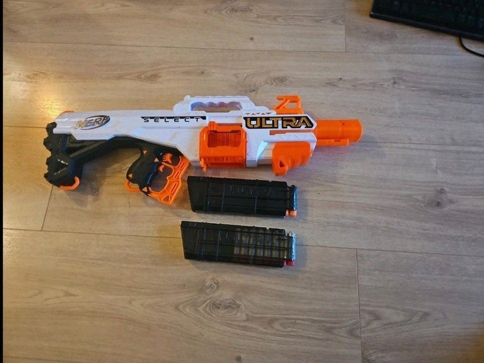 Nerf Ultra Select Blaster met magazijnen, Ophalen of Verzenden, Zo goed als nieuw