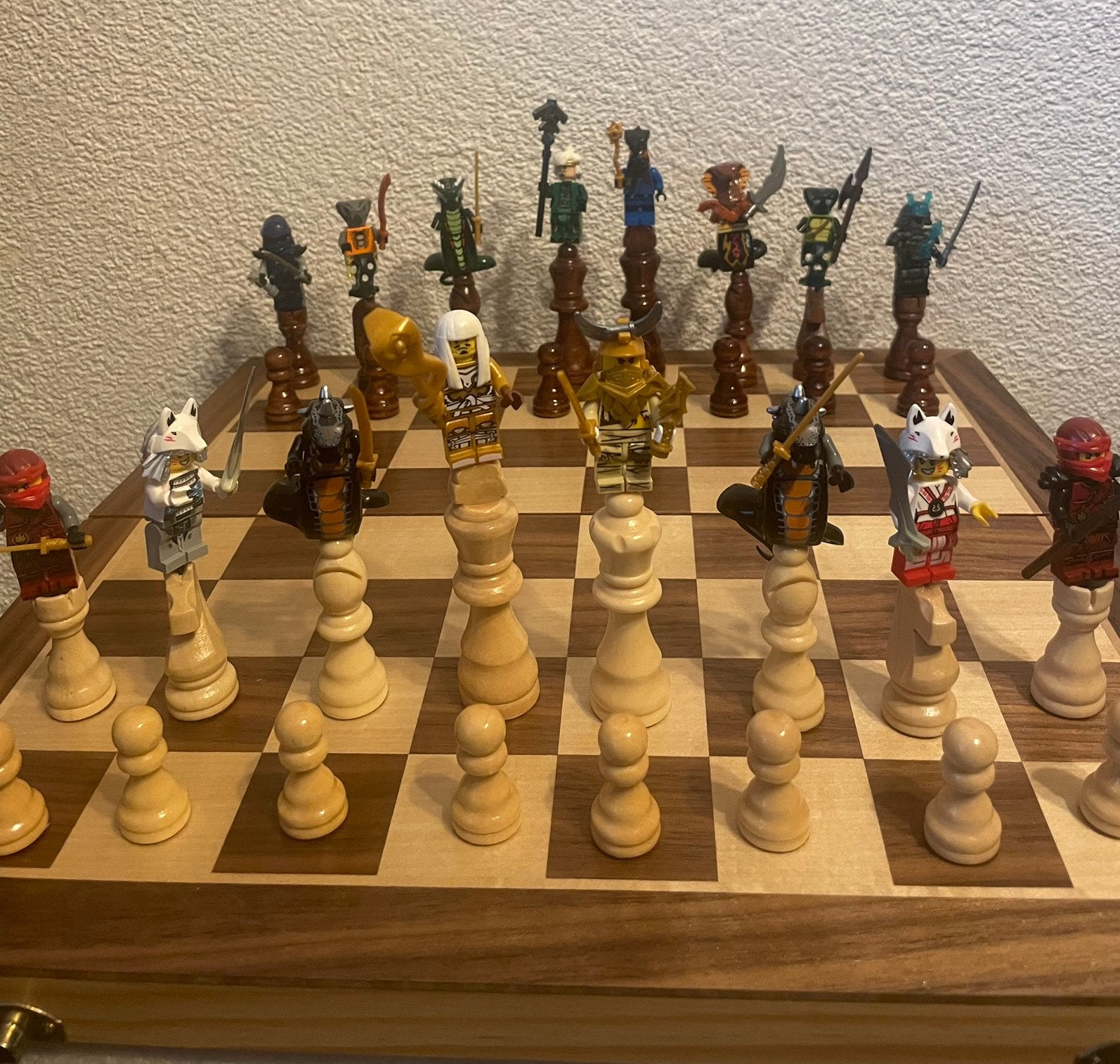 Foto 4 van Ninjago magnetisch schaakspel
