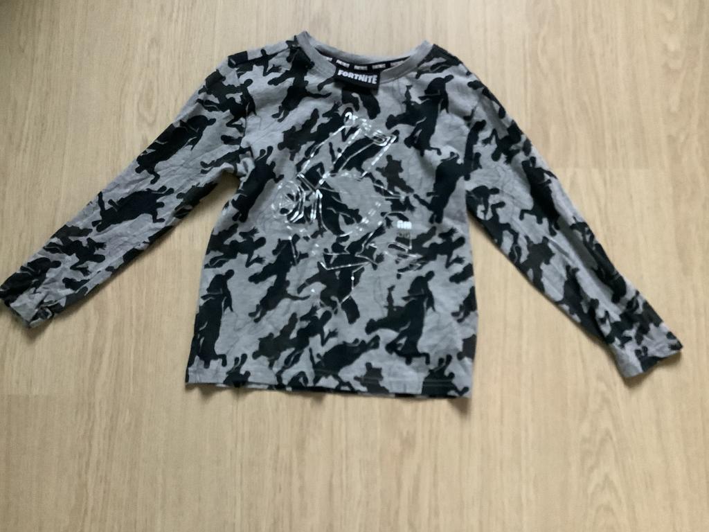 stoere grijs met zwarte longsleeve van Fortnite maat 128, Ophalen of Verzenden, Zo goed als nieuw, Jongen, Shirt of Longsleeve