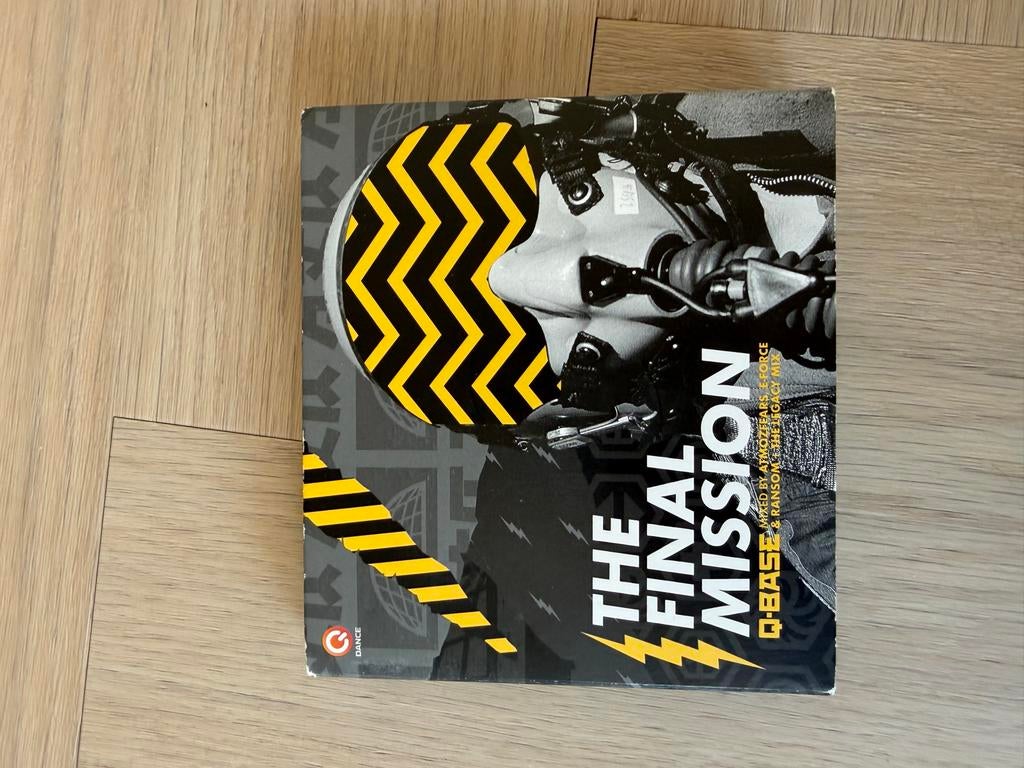 Q-Base The Final Mission CD Boxset, Ophalen of Verzenden, Zo goed als nieuw, Techno of Trance