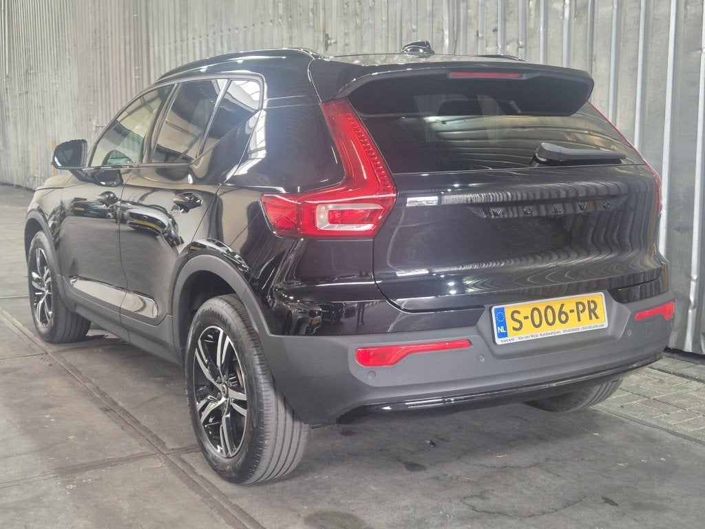 Volvo XC40 B3 163PK Plus Dark | Harman/Kardon | Leder | Zwar, Gebruikt, 4 cilinders, 24 maanden, 93 €/maand