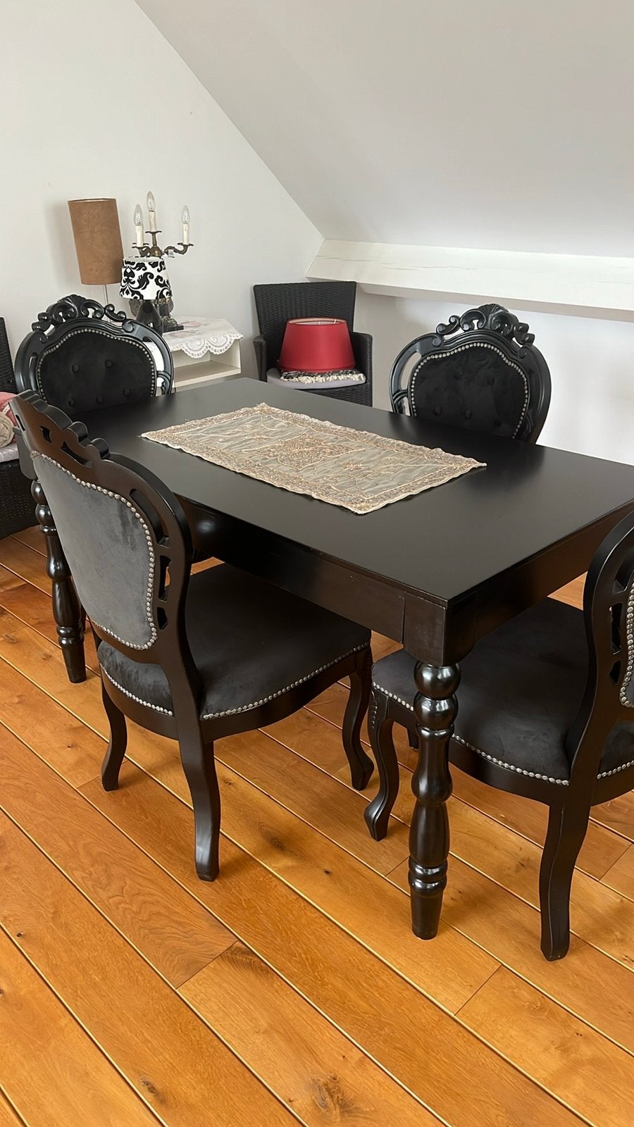 Elegante Zwarte Eettafel met Barok Stoelen, Ophalen, 100 tot 150 cm, 50 tot 100 cm, Zo goed als nieuw