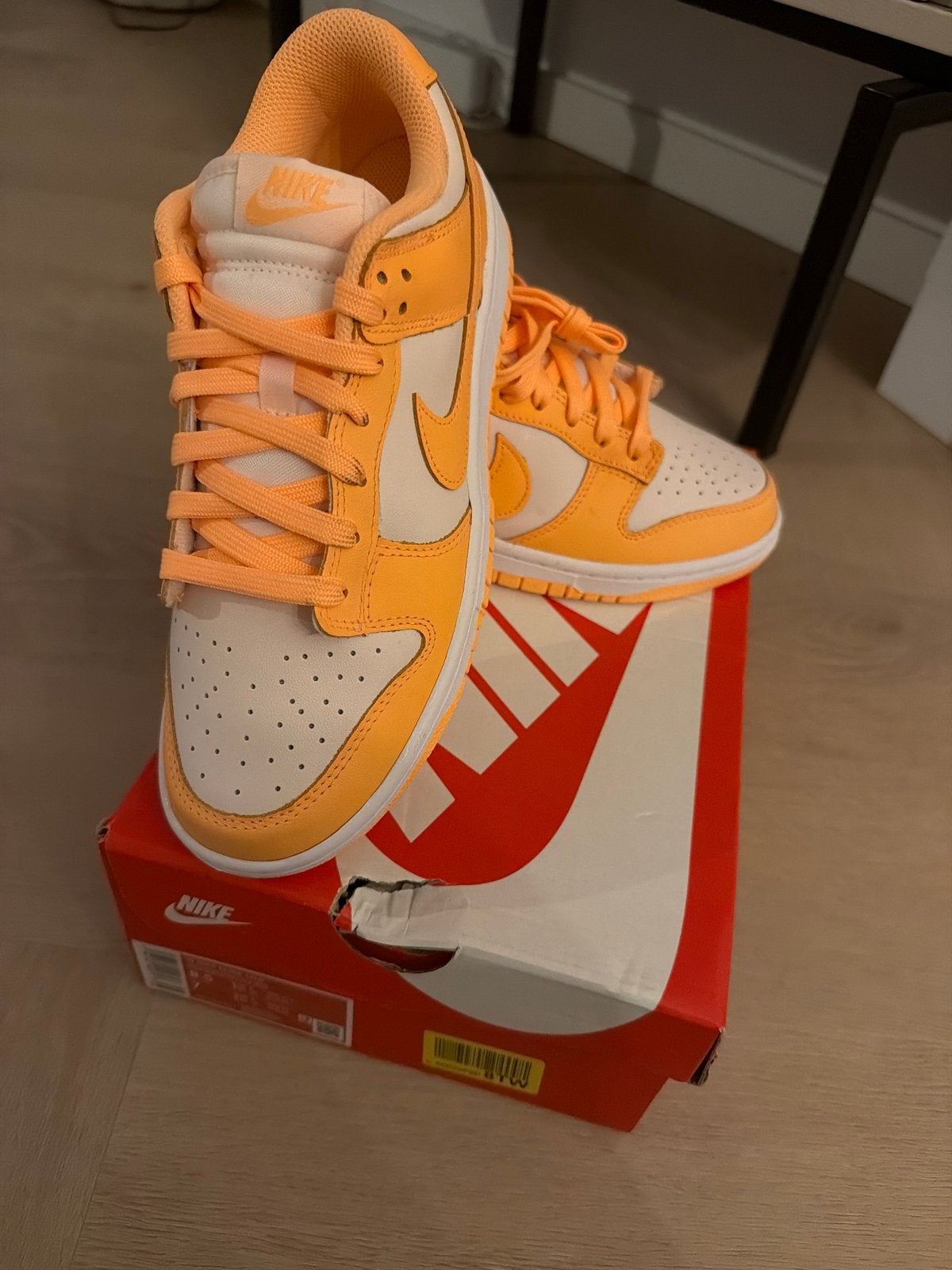 Nike Dunk Low Peach Cream – maat 40 – nieuw met doos, Nieuw, Oranje, Ophalen of Verzenden, Sneakers of Gympen