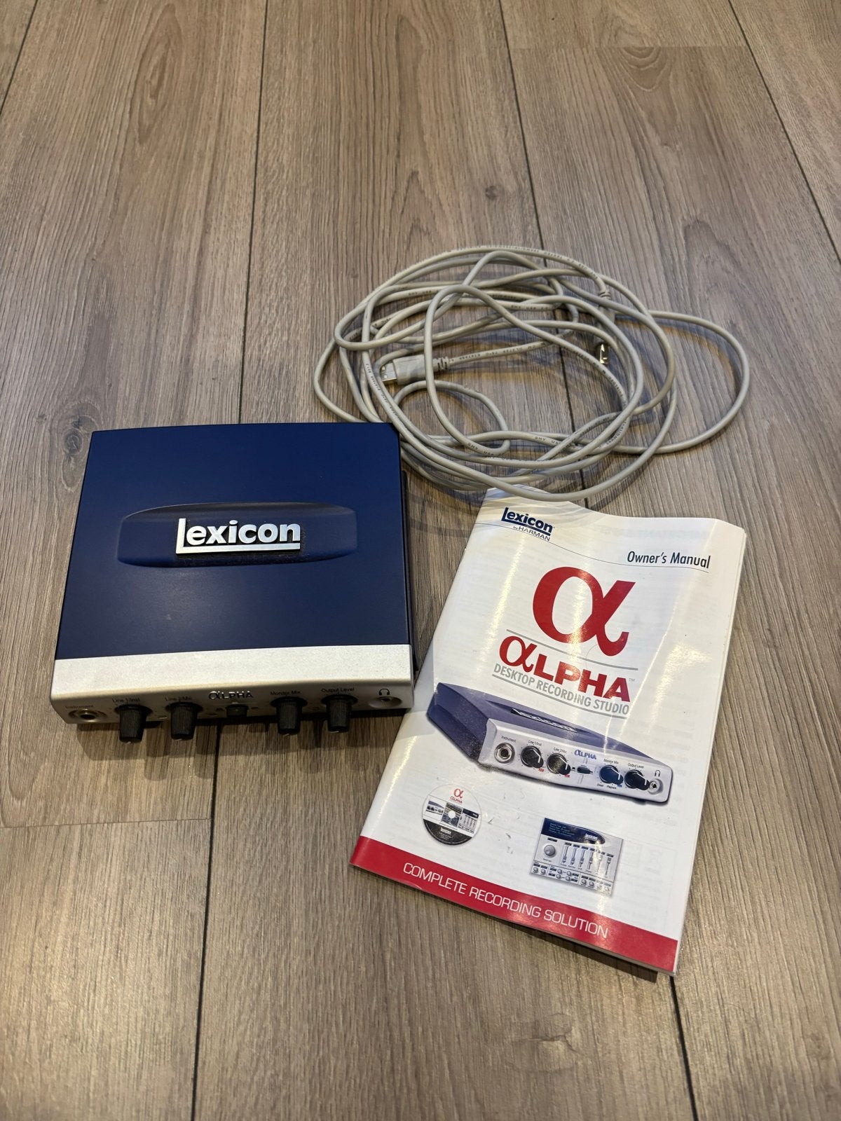 Lexicon Alpha Desktop Recording Studio, Ophalen of Verzenden, Zo goed als nieuw, Minder dan 5 kanalen, Microfooningang