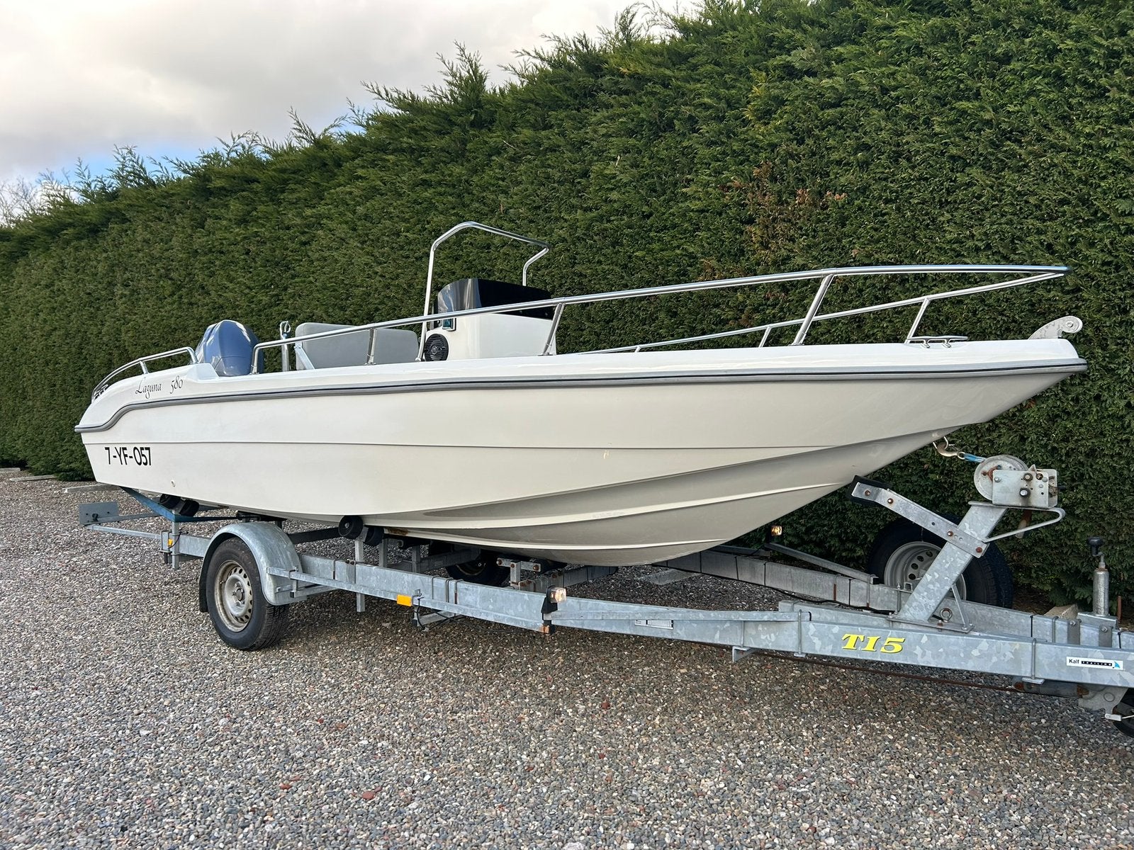 Consoleboot Laguna 580 + Yamaha 115 + Kalf Trailer, Watersport en Boten, Ophalen, Zo goed als nieuw