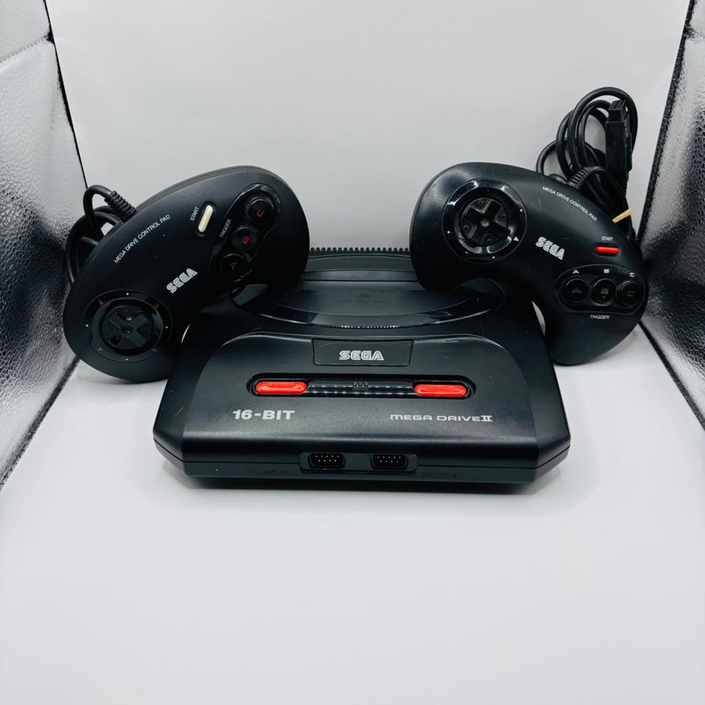 Sega Mega Drive II Console, Spelcomputers en Games, Spelcomputers | Sega, Mega Drive, Met 2 controllers, Sega, Ophalen of Verzenden