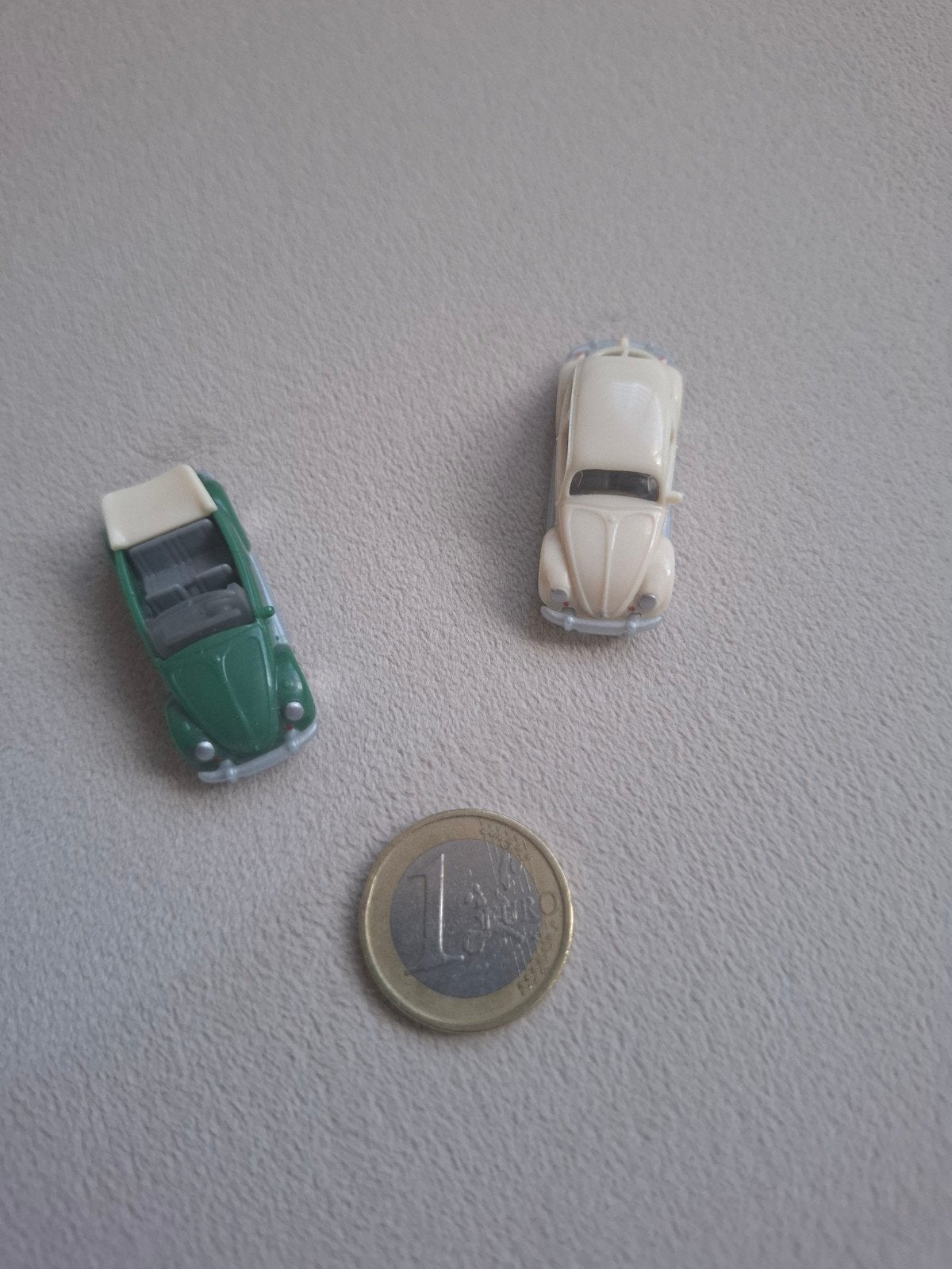 2 Volkswagen Kever miniatuur auto's, Ophalen, Zo goed als nieuw, Overige typen