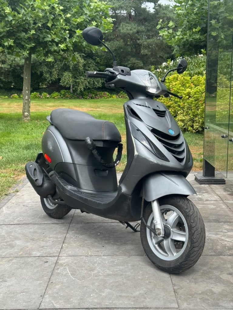Piaggio zip snor mat grijs start en rijd goed, Niet ingevuld, Niet ingevuld, Niet ingevuld
