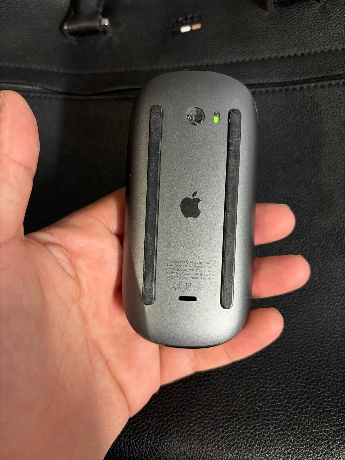 Apple Magic Mouse 2 Spacegrijs - Draadloos, Computers en Software, Muizen, Ophalen of Verzenden, Zo goed als nieuw, Draadloos