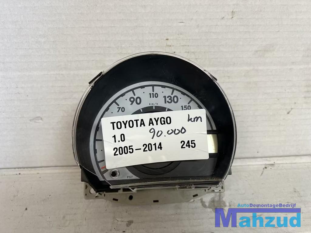 TOYOTA AYGO kilometer teller 90.000 km 2005-2014, Auto-onderdelen, Dashboard en Schakelaars, Info@toyota.co.jp, Gebruikt, Toyota Motor Corporation