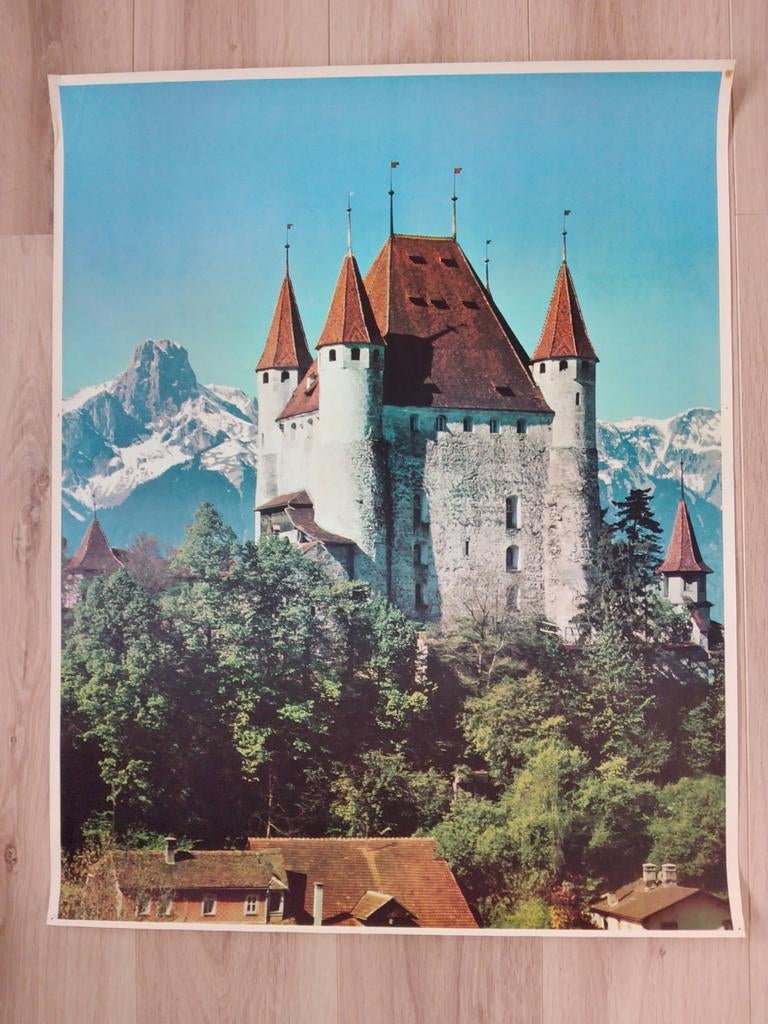Kasteel Thun Zwitserland Poster - Bergen en Natuur, Verzamelen, Ophalen of Verzenden, A1 t/m A3, Reclame, Rechthoekig Staand