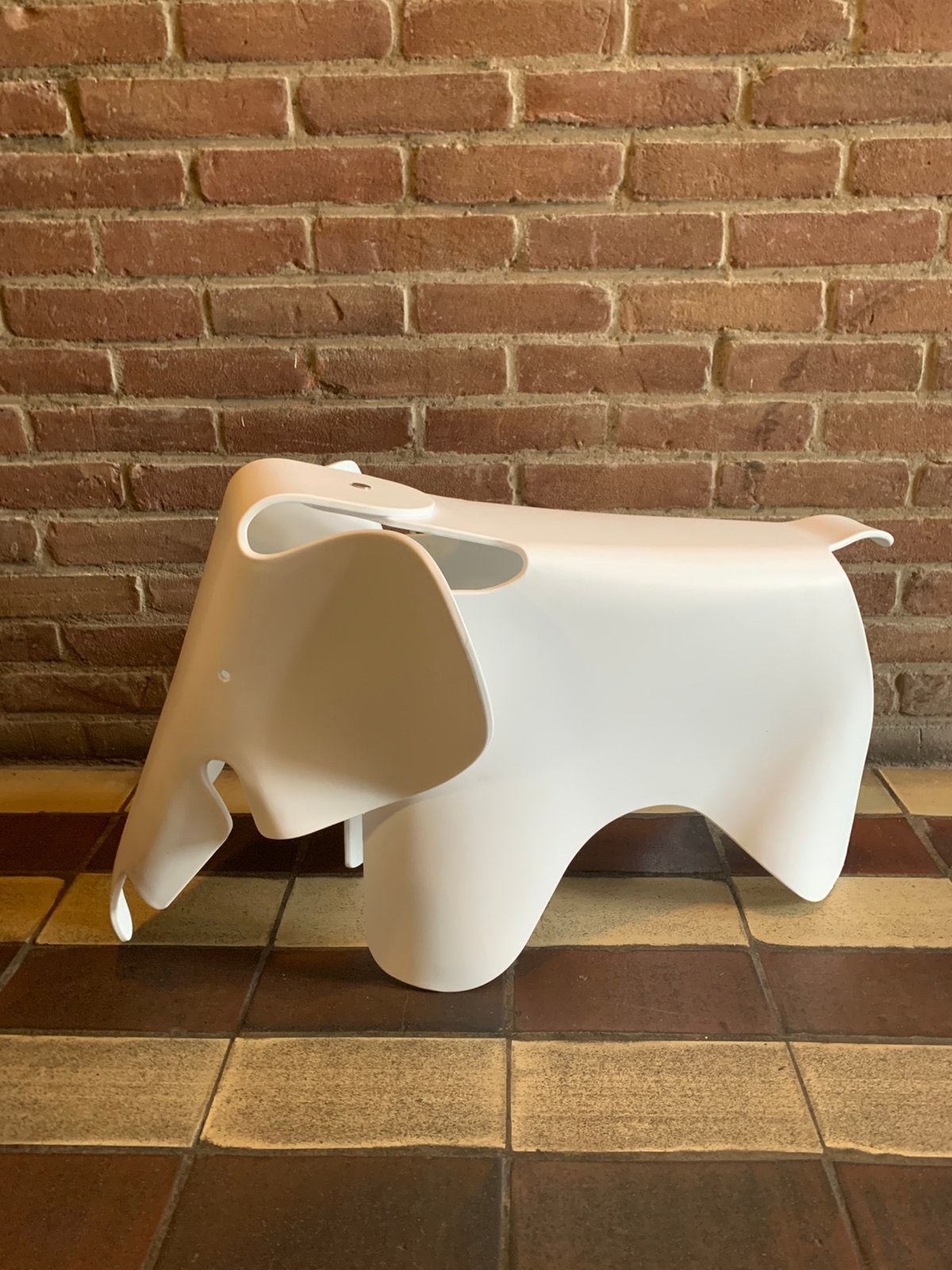 Eames kinder krukje olifant, Ophalen of Verzenden, Zo goed als nieuw, Kunststof
