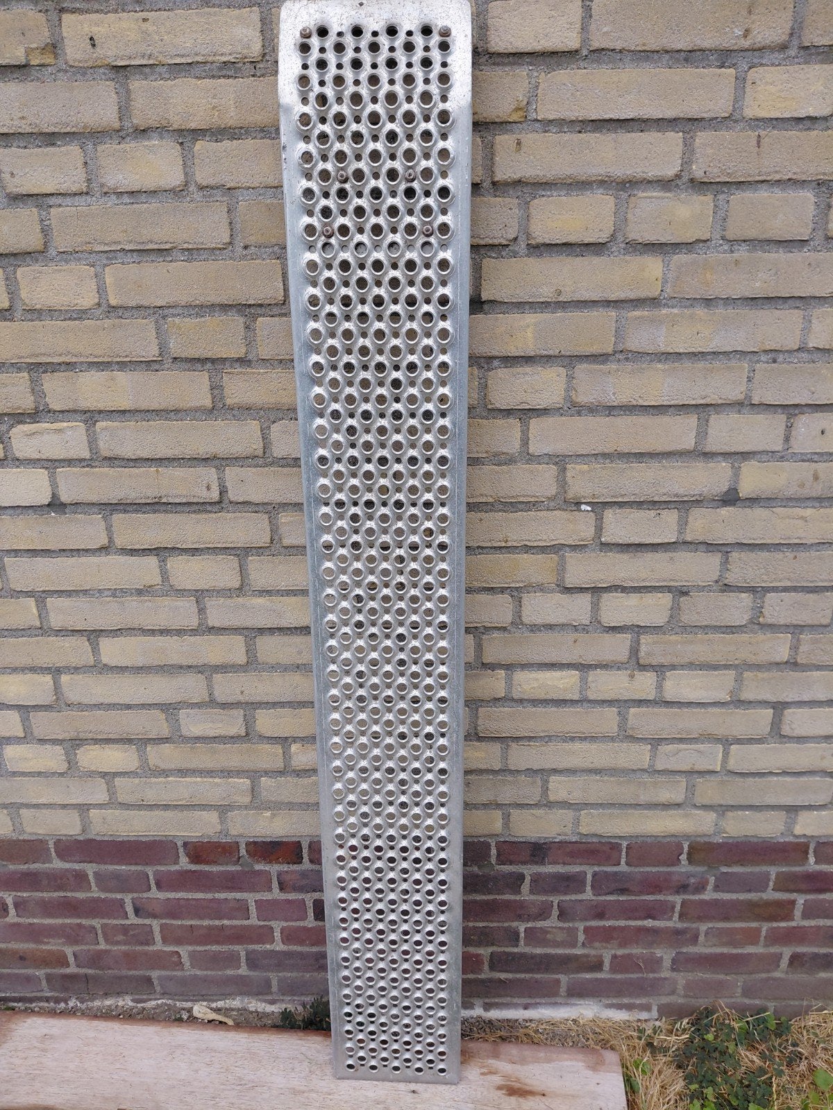 oprijplaat 150 x 20 cm, Ophalen, Zo goed als nieuw