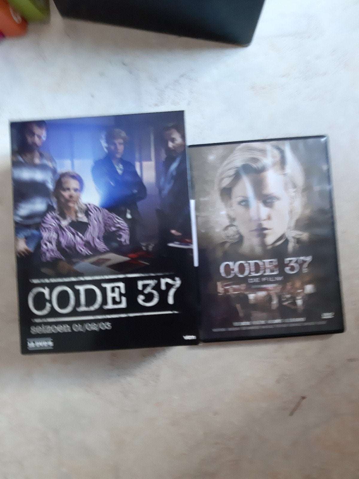 Code 37 - Seizoen 01/02/03 + De Film DVD Boxset, Gebruikt, Boxset, Ophalen of Verzenden, Vanaf 12 jaar