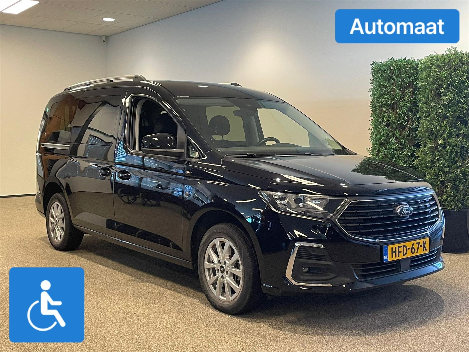 Ford Tourneo Connect L2 Rolstoelauto Automaat 5+1, Automaat, 12 maanden, Stof, Zwart