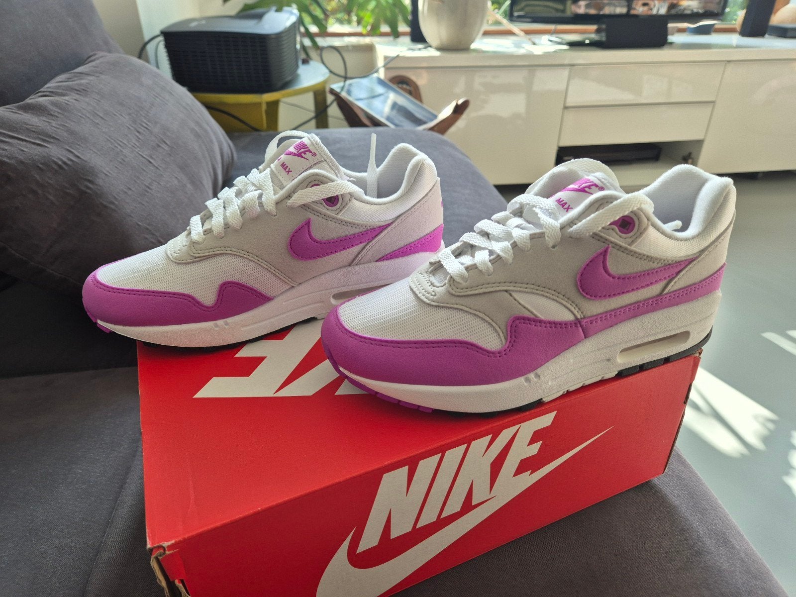 Nike Air Max fuchsia maat 37,5, Nike, Nieuw, Ophalen of Verzenden, Sneakers of Gympen