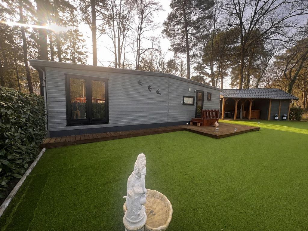 Gouden stek op 5-sterren Camping Ommerland in Ommen, Caravans en Kamperen, Stacaravans
