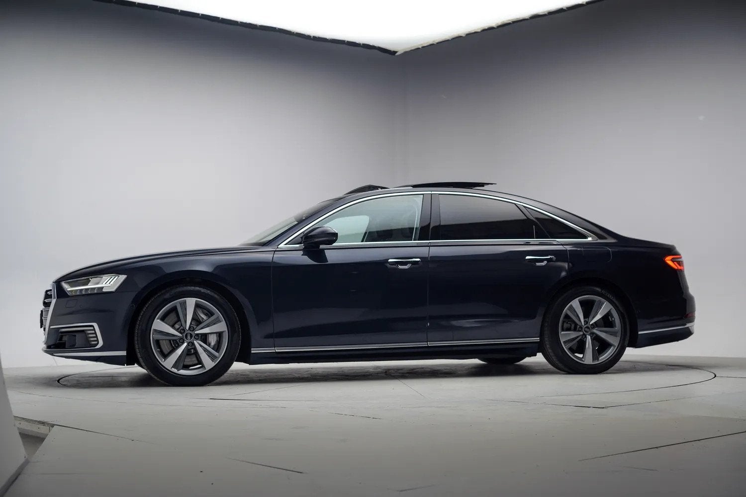Audi A8 60 TFSI e quattro Pro Line Plus Aut. [ Panoramadak B, Auto's, Audi, Automaat, 2995 cc, 340 pk, Bedrijf