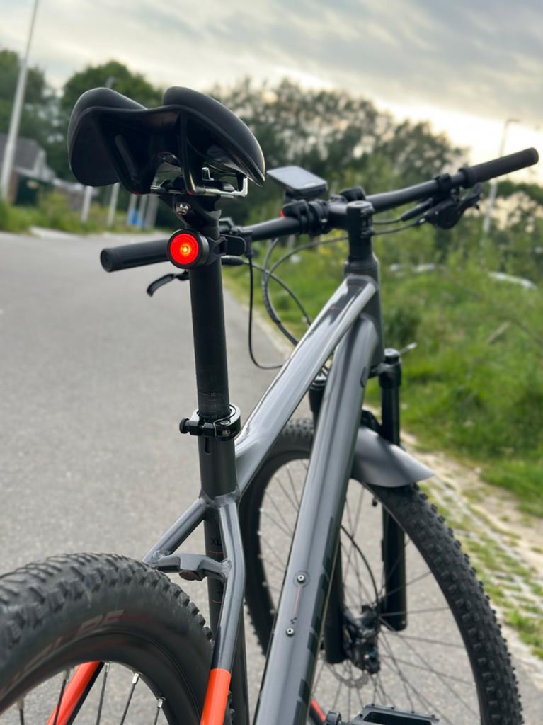Foto 10 van Mountainbike Cube Reaction Pro XL 21 Frame 29 inch MTB bike