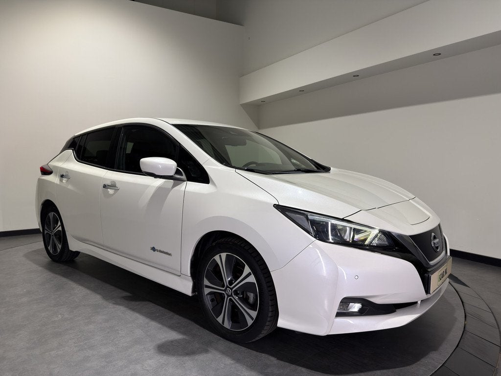 Nissan Leaf Visia 40 kWh | Keyless | Cruise Control Adaptief, Auto's, Nissan, Gebruikt, Leder en Stof, Wit, 378 km
