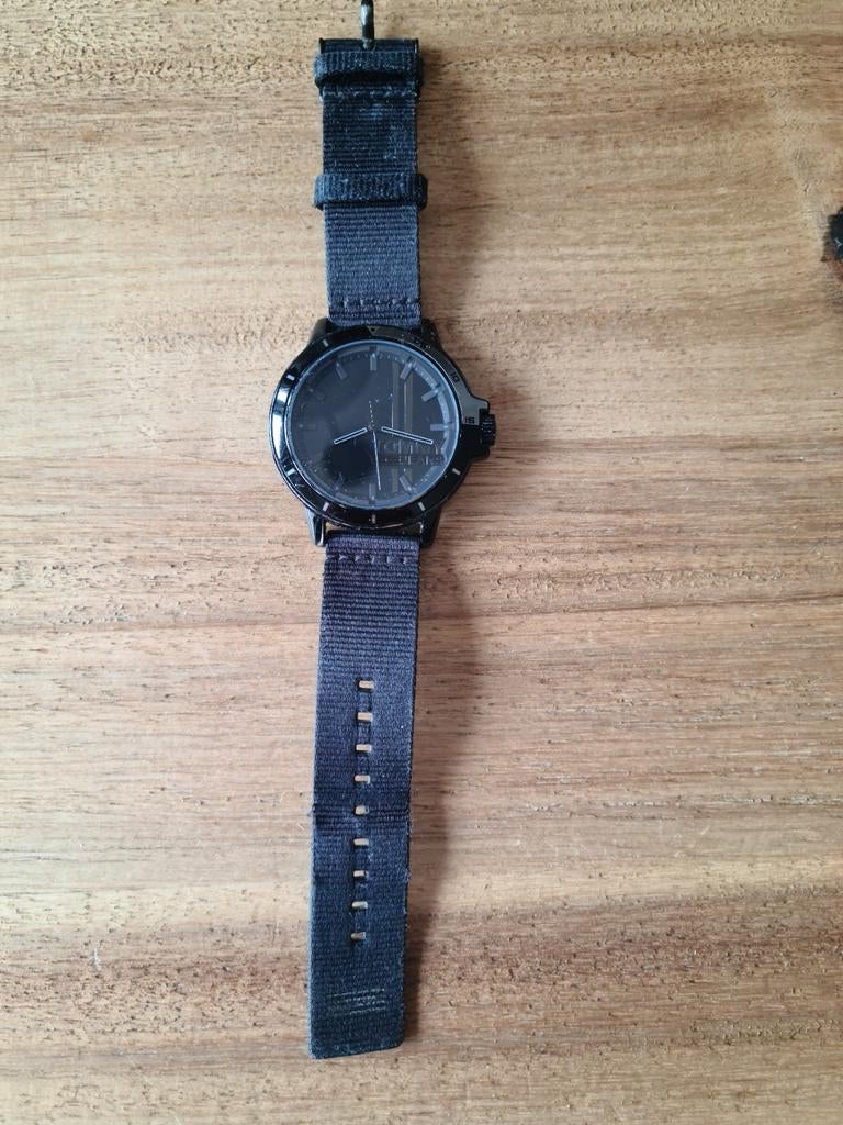 Tommy Jeans horloge - batterij moet vervangen worden, Overige merken, Kunststof, Gebruikt, Polshorloge
