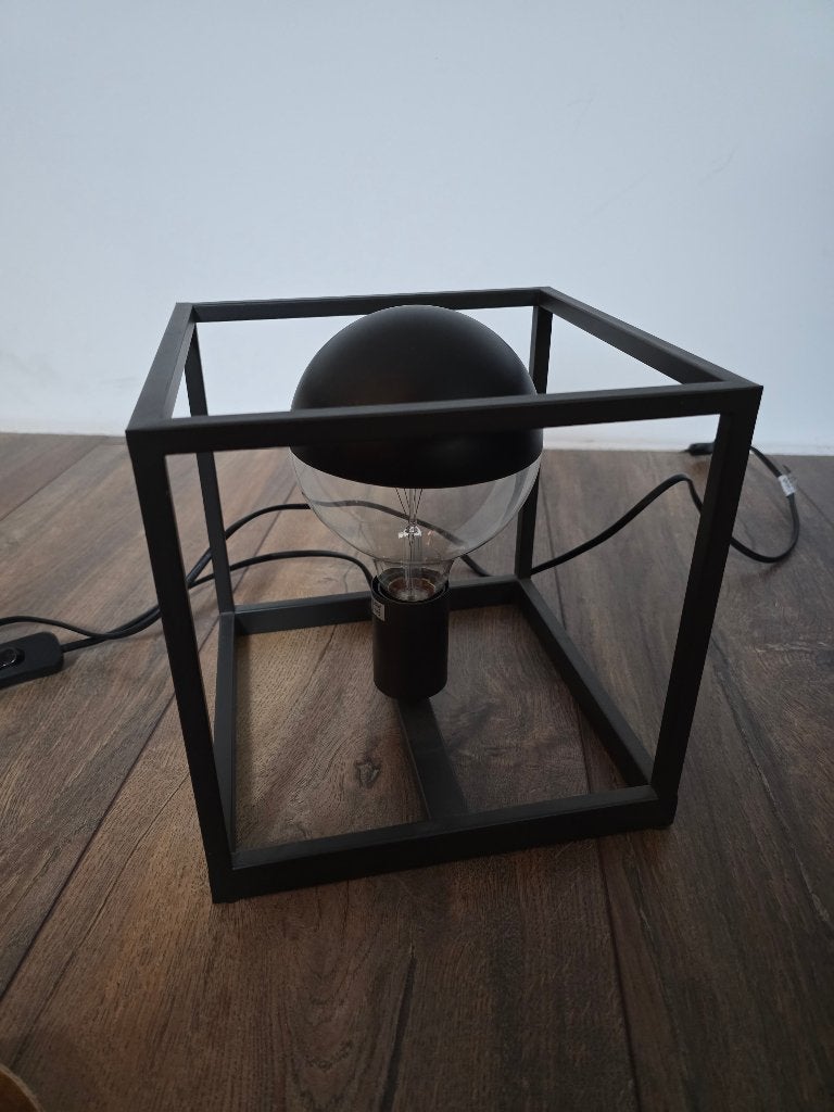 Zwarte kubus tafellamp, Overige merken, 25 cm, Zwart, Metaal
