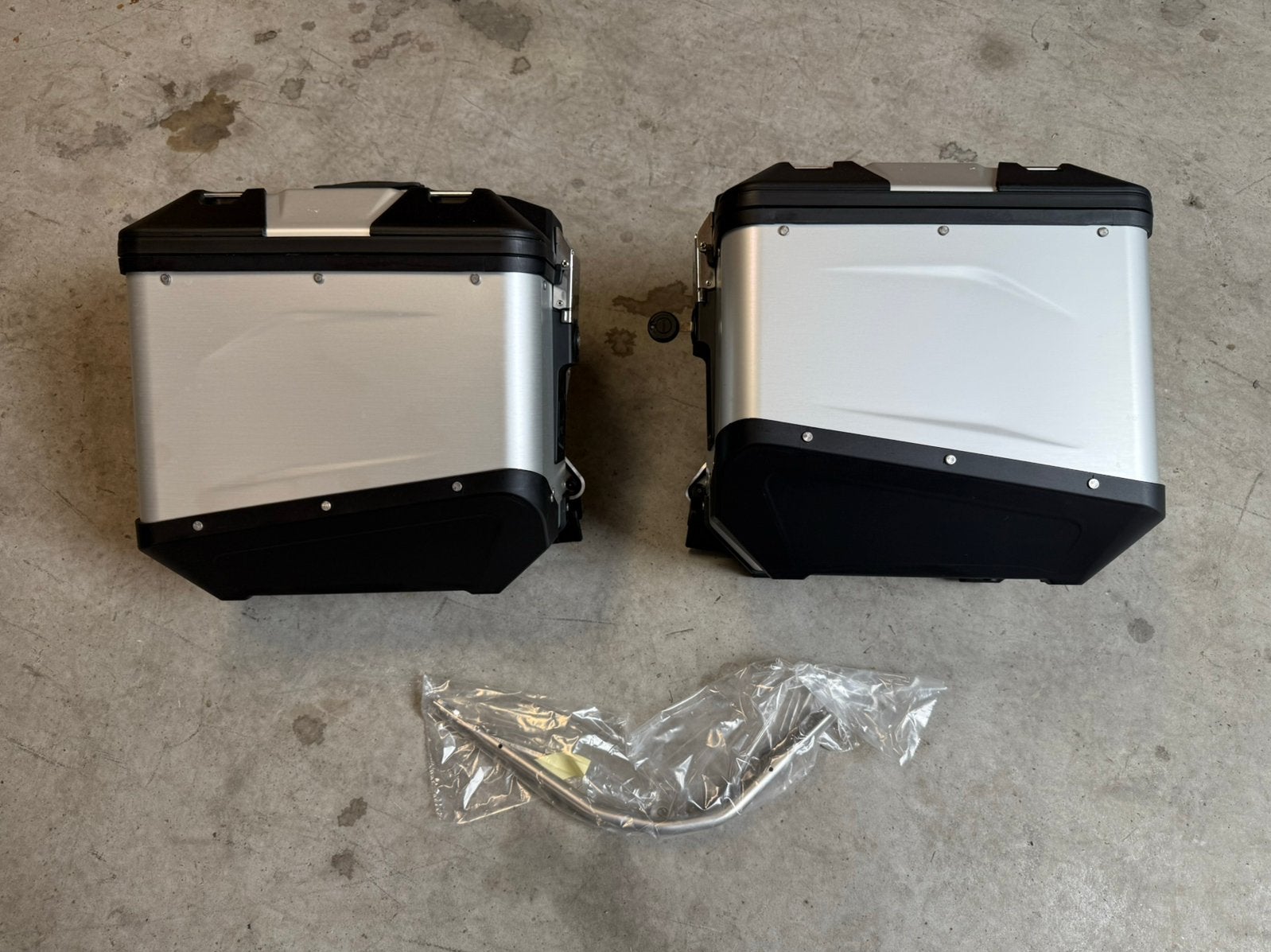 Ducati Multistrada V4 KOFFERS KOFFERSET CASE, Ophalen, Gebruikt