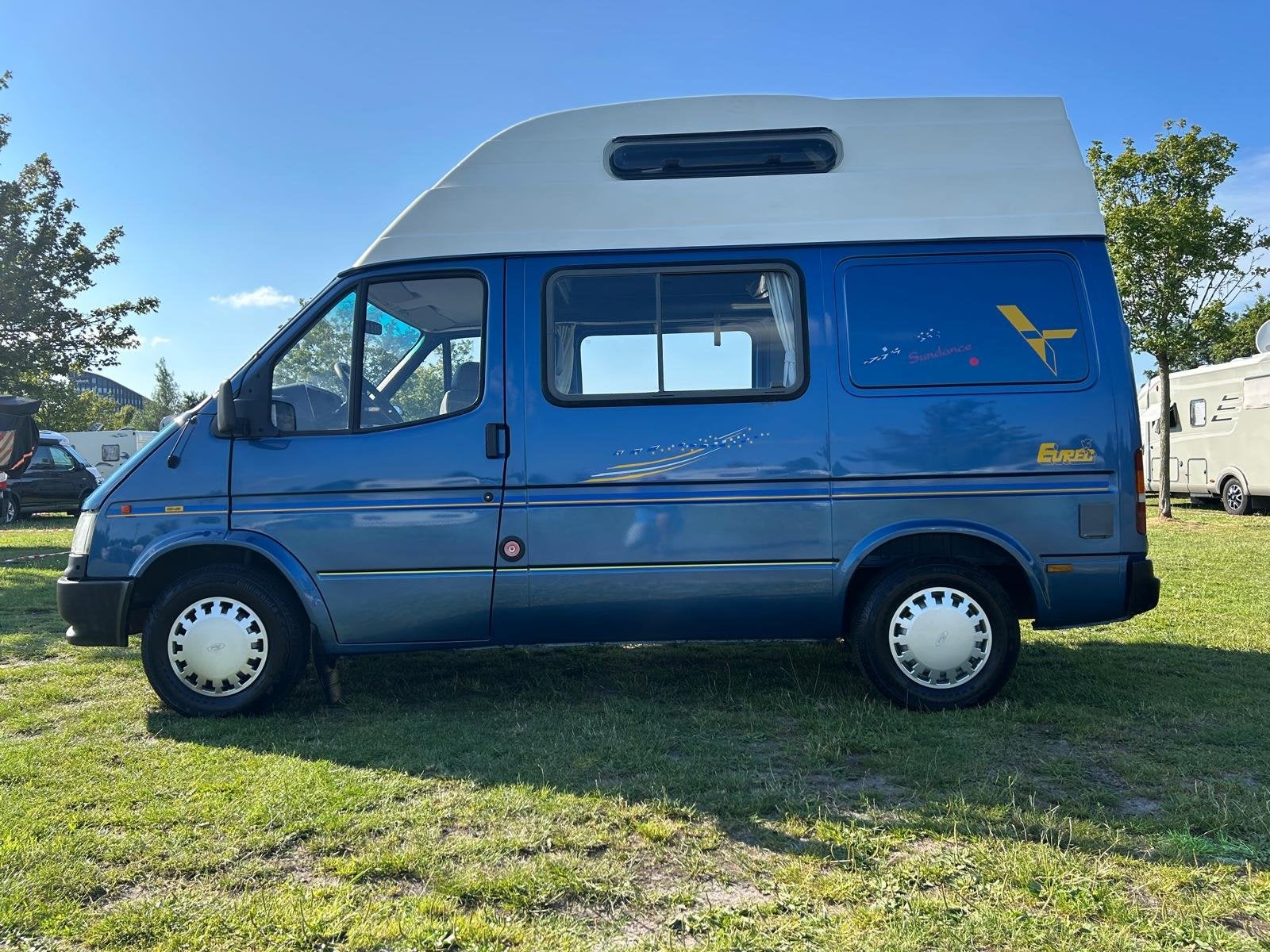Foto 9 van Ford TRANSIT 80D ORINELE FABRIEKS BUSCAMPER 4 SLAAP PLAATSEN