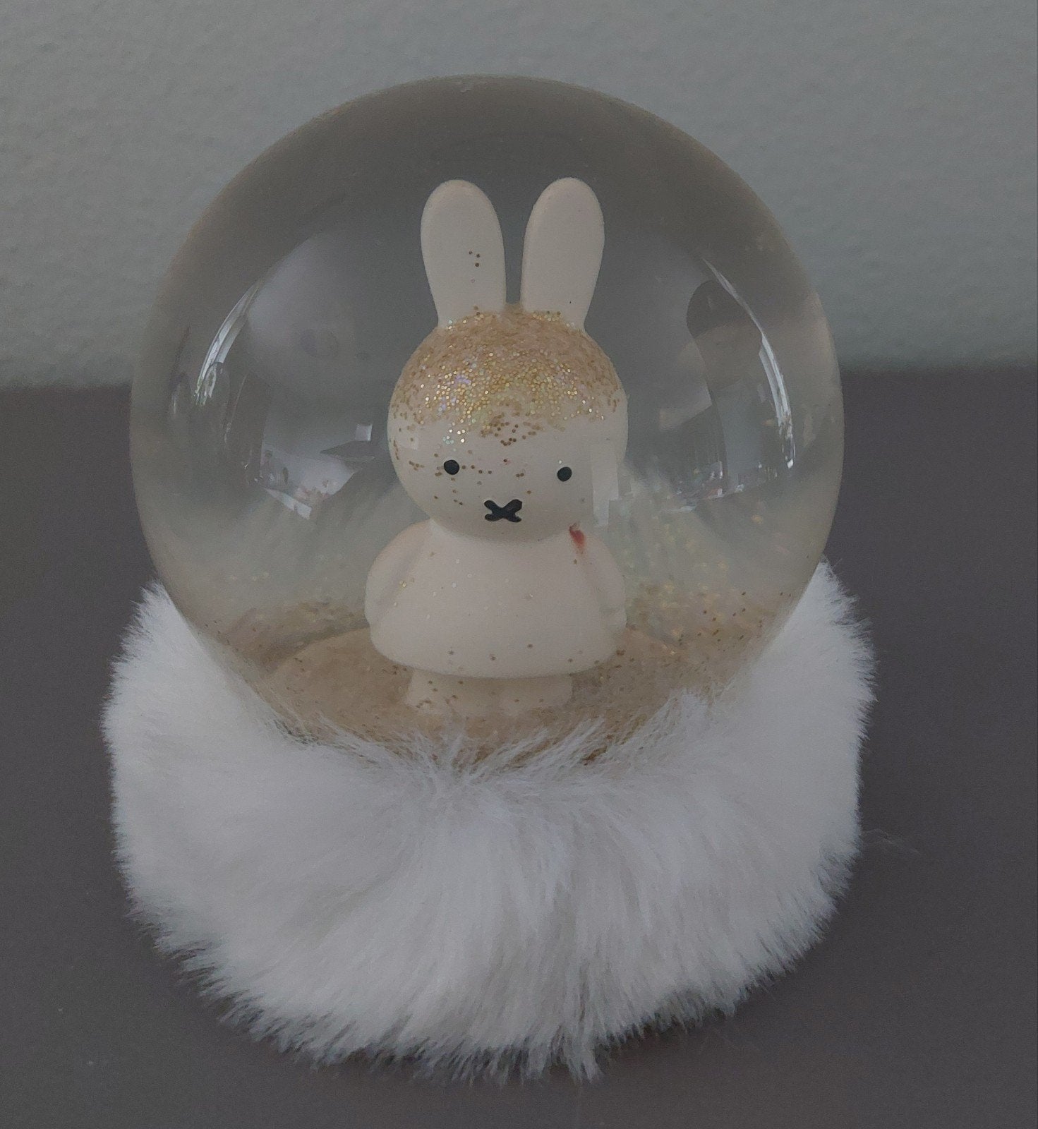 HEMA Nijntje sneeuwbol schudbol glitters, Overige typen, Ophalen of Verzenden, Zo goed als nieuw, Wit