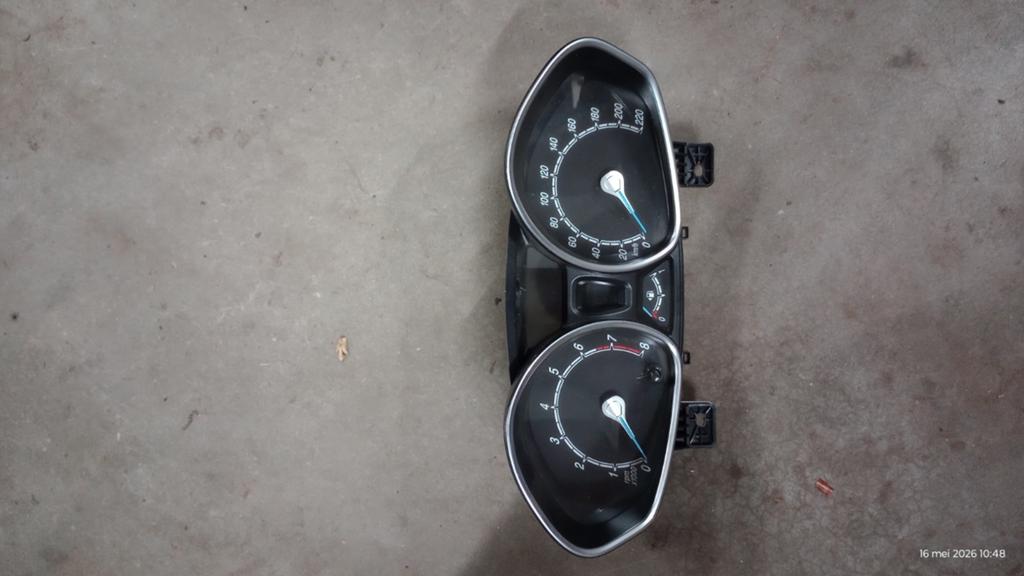 Toerental en snelheidsmeter Ford Fiesta, Ophalen