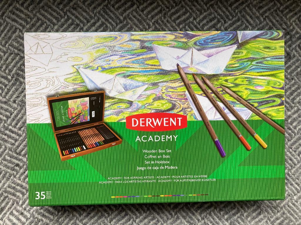 Derwent Academy wooden box potlodenset (nieuw in doos), Hobby en Vrije tijd, Ophalen of Verzenden, Nieuw, Overige typen